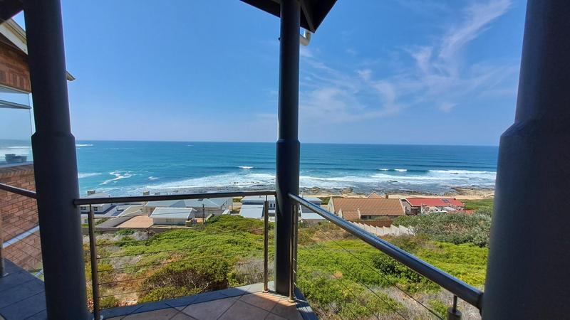 4 Bedroom Property for Sale in Jongensfontein Western Cape